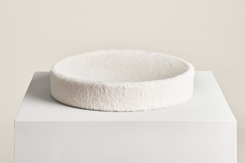 [Size:Wide]Kip Cushion Cat Bed - Tuft and Paw